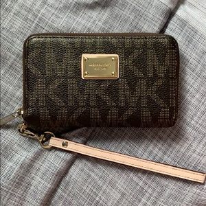 Michael Kors Logo Wallet